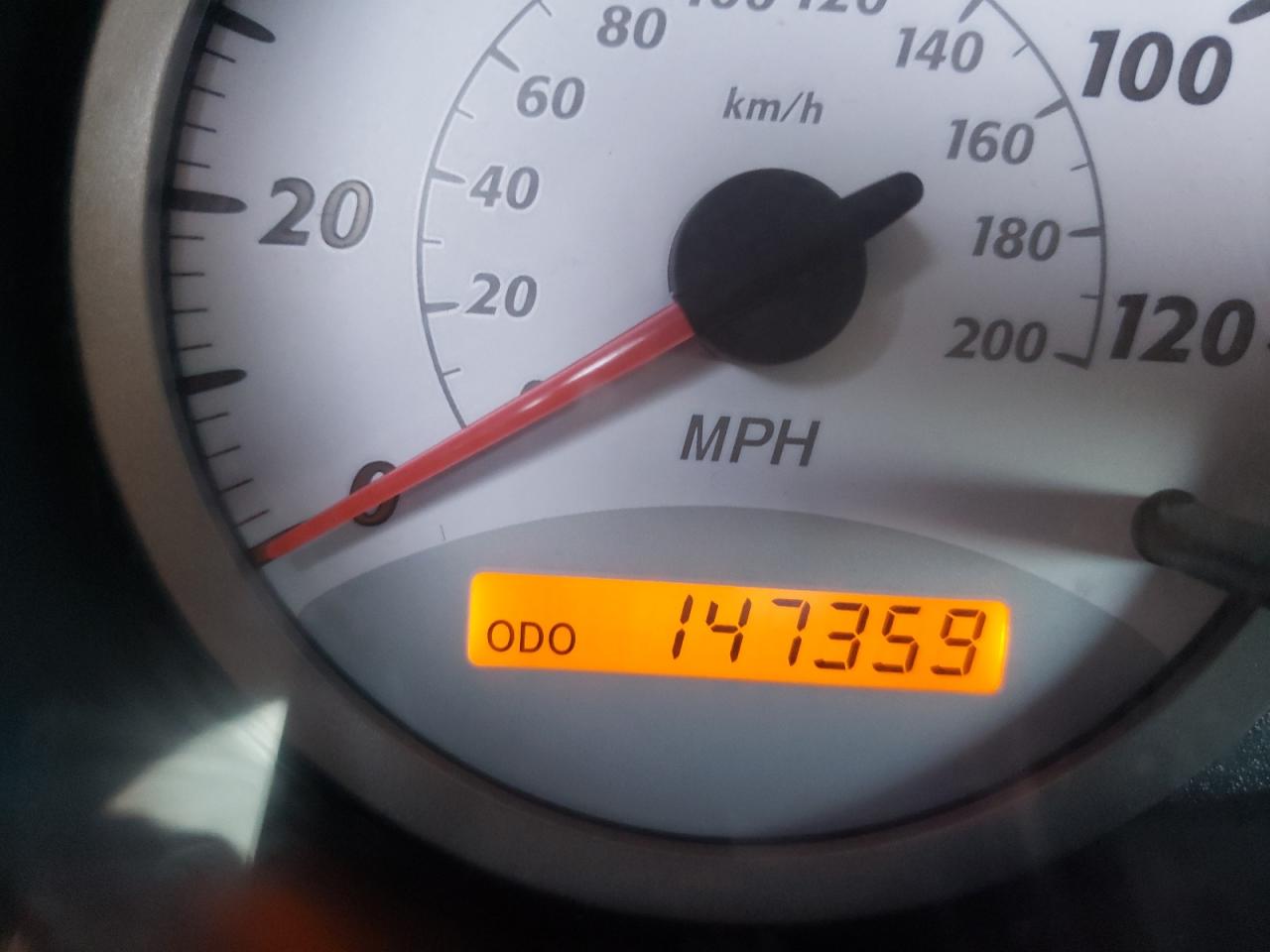 Photo 8 from auction – 2005 TOYOTA RAV4 with VIN JTEGD20V850078250