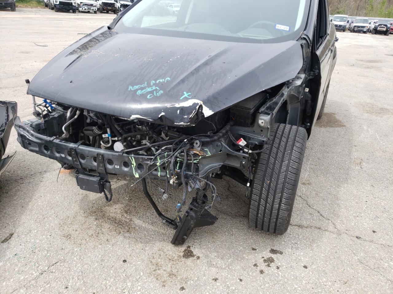 Photo 9 from auction – 2019 FORD ESCAPE SE with VIN 1FMCU0GD3KUB25849