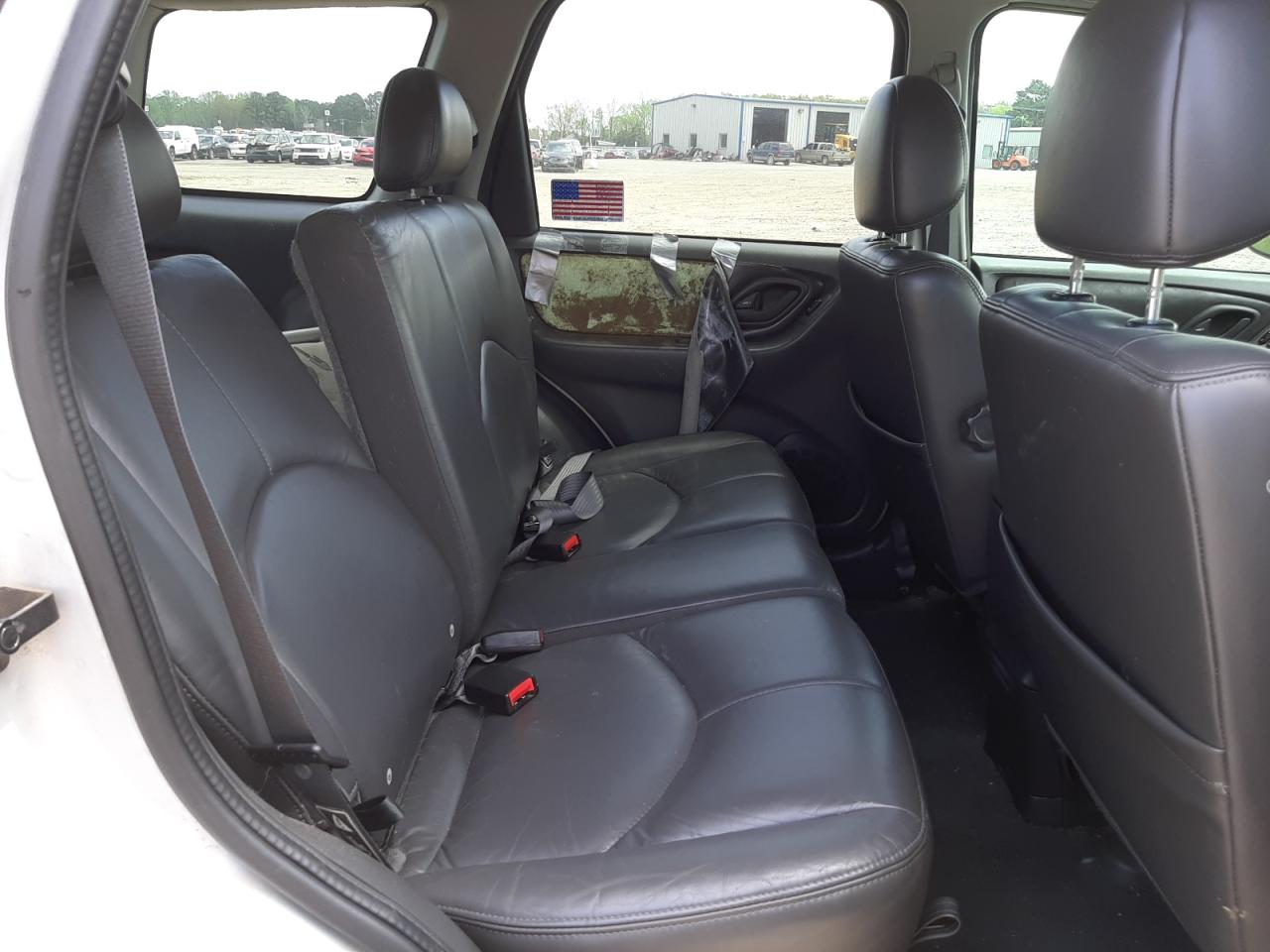 Photo 6 from auction – 2003 MAZDA TRIBUTE ES with VIN 4F2CZ06133KM05121