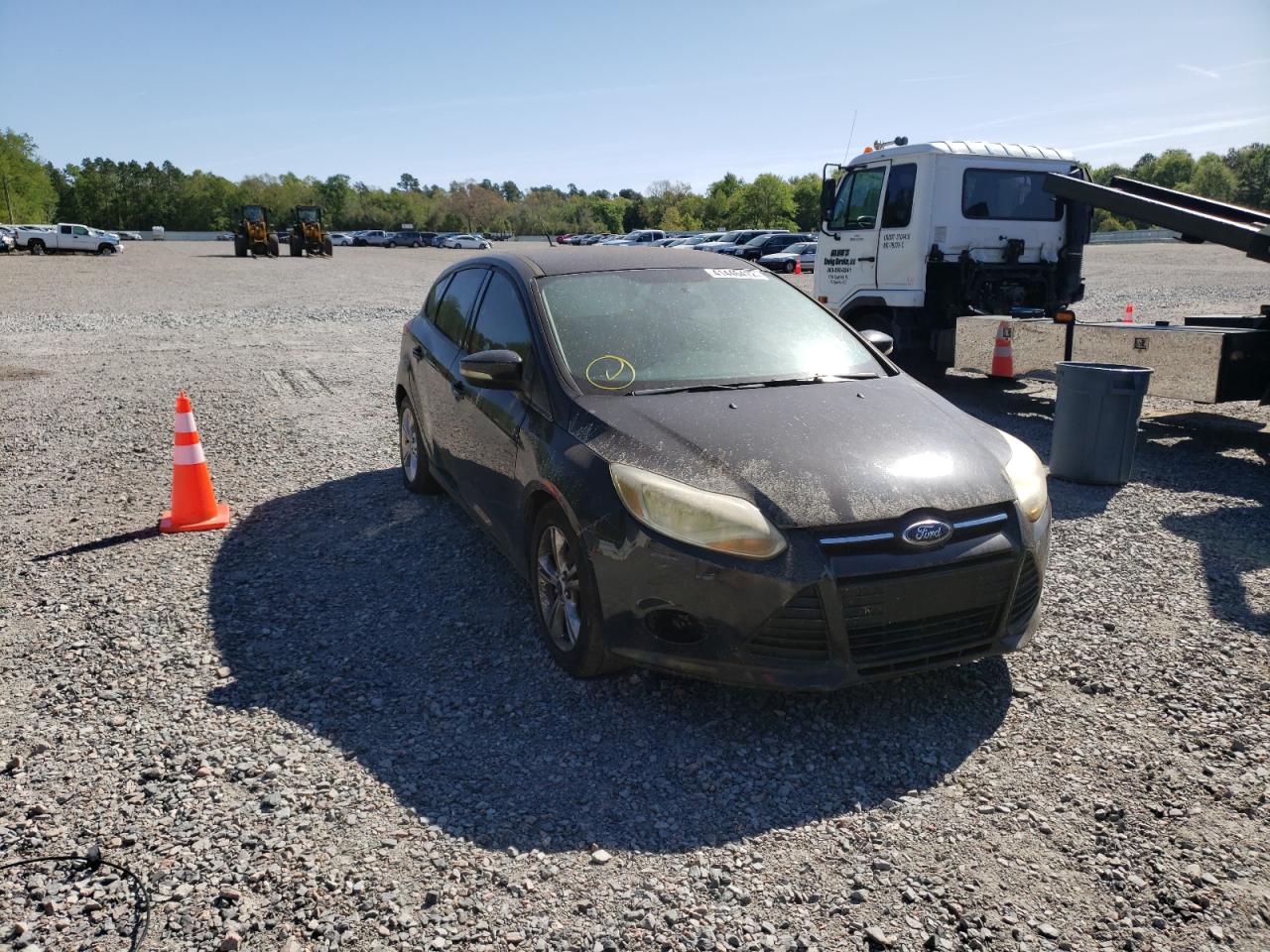 FORD FOCUS SE 2014 con VIN 1FADP3K28EL264835 - Foto de la subasta