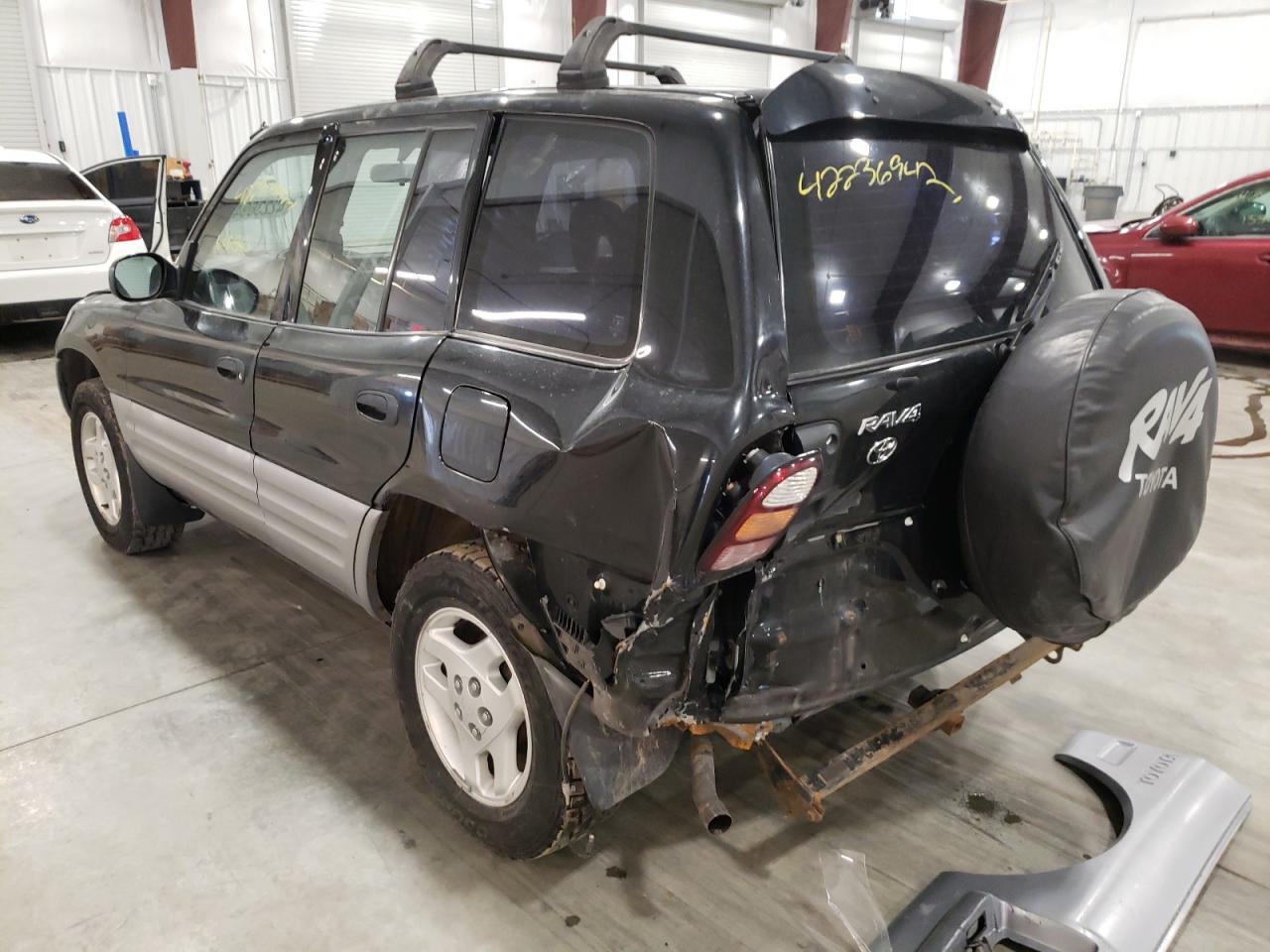 Photo 3 from auction – 2000 TOYOTA RAV4 with VIN JT3HP10V0Y0230489