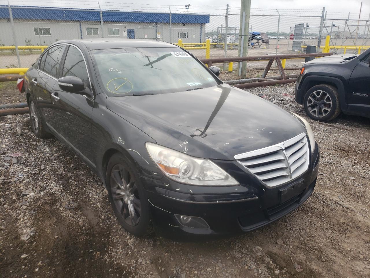 Photo 1 from auction – 2010 HYUNDAI GENESIS 4. with VIN KMHGC4DF2AU109612