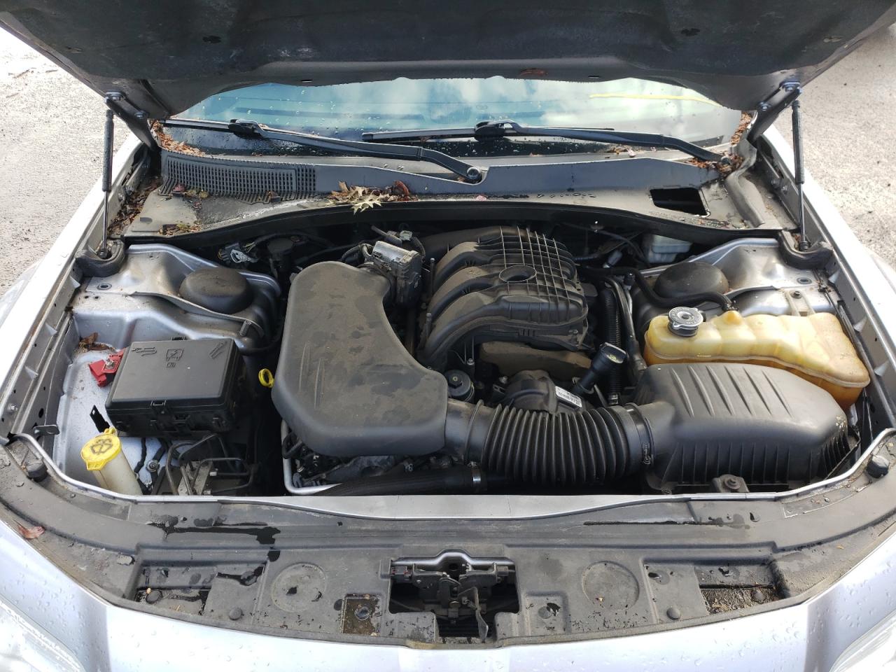 Photo 7 from auction – 2011 CHRYSLER 300 LIMITE with VIN 2C3CA5CG8BH522765