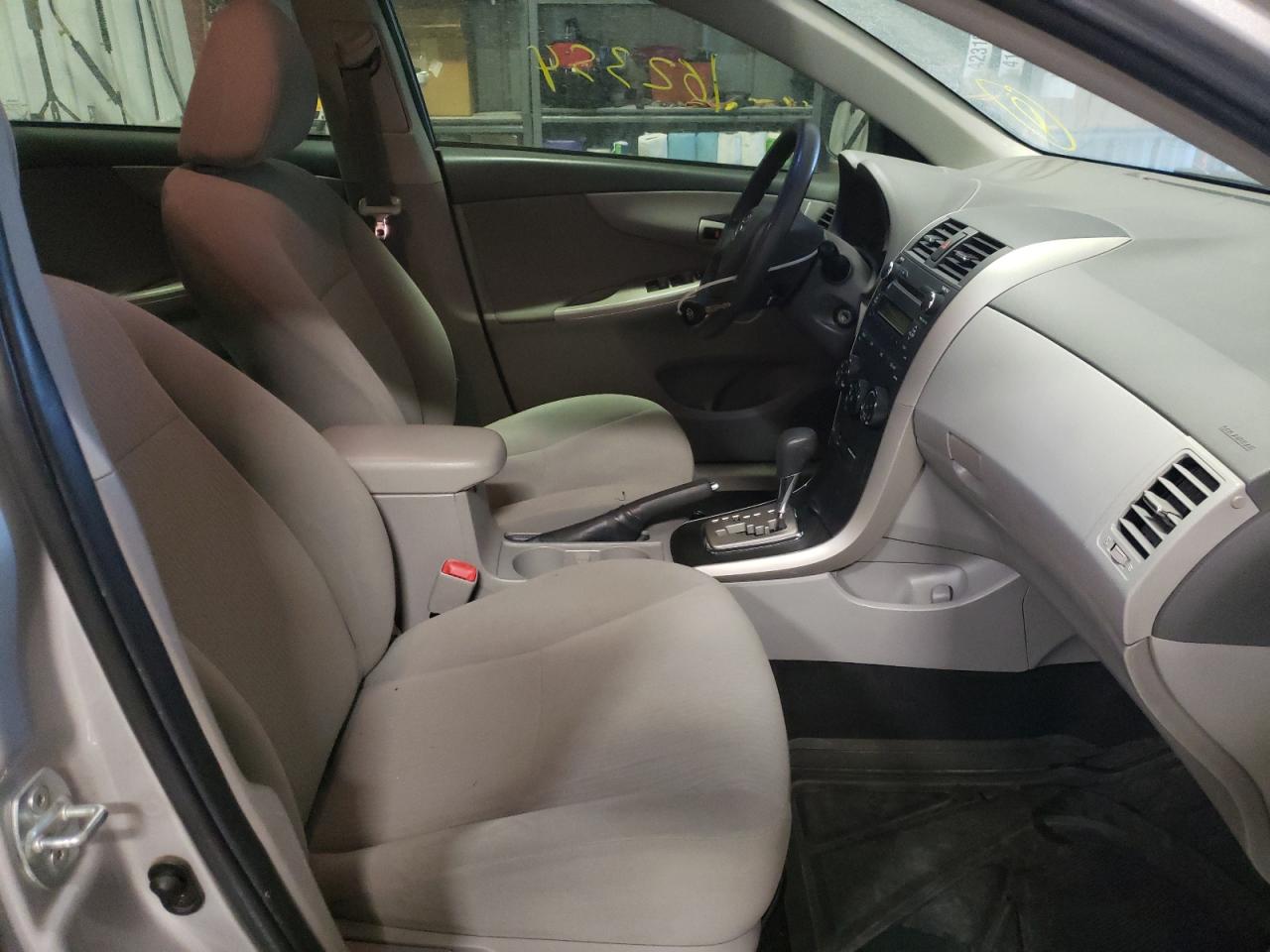 Photo 5 from auction – 2010 TOYOTA COROLLA BA with VIN 1NXBU4EE8AZ318432