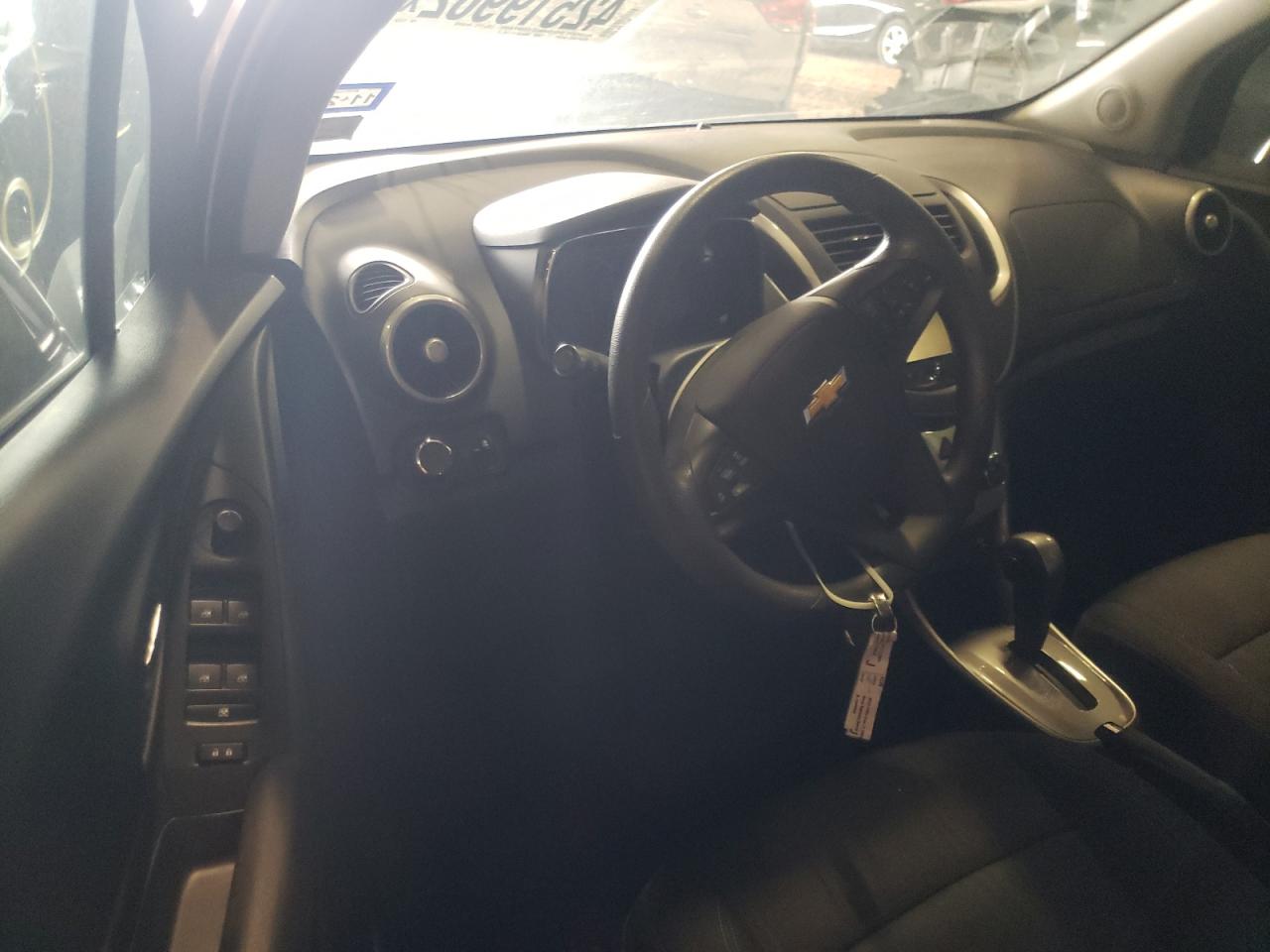 Photo 9 from auction – 2016 CHEVROLET TRAX 1LT with VIN KL7CJLSB7GB755250