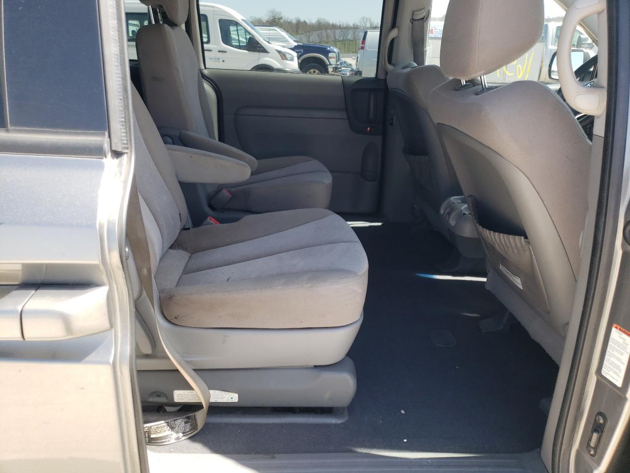 Photo 6 from auction – 2010 KIA SEDONA LX with VIN KNDMG4C33A6337366