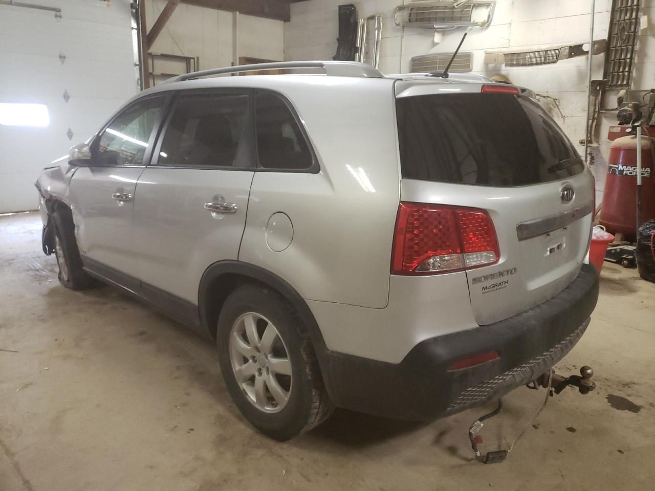 Photo 3 from auction – 2012 KIA SORENTO BA with VIN 5XYKTDA21CG228305