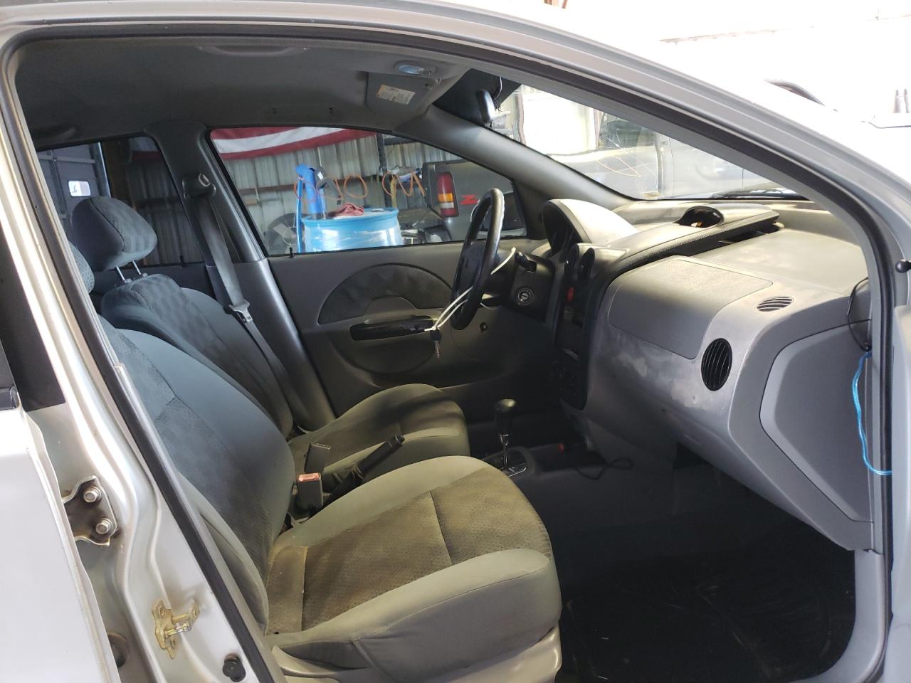 Photo 5 from auction – 2005 CHEVROLET AVEO BASE with VIN KL1TD52635B302255