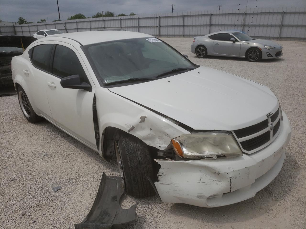 DODGE AVENGER SE 2008 with VIN 1B3LC46JX8N228423 - Photo from auction
