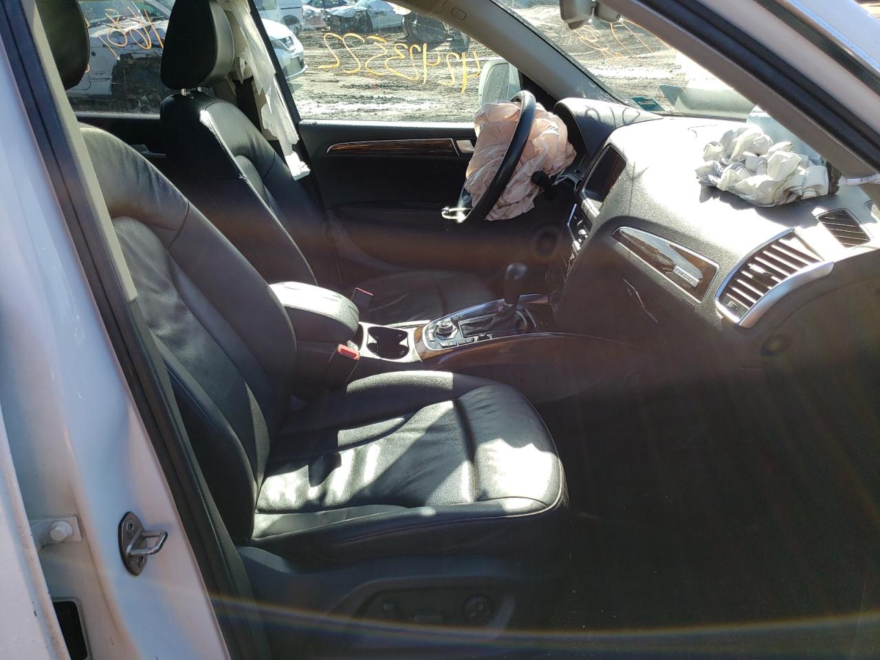 Photo 5 from auction – 2010 AUDI Q5 PREMIUM with VIN WA1LKAFP0AA096669
