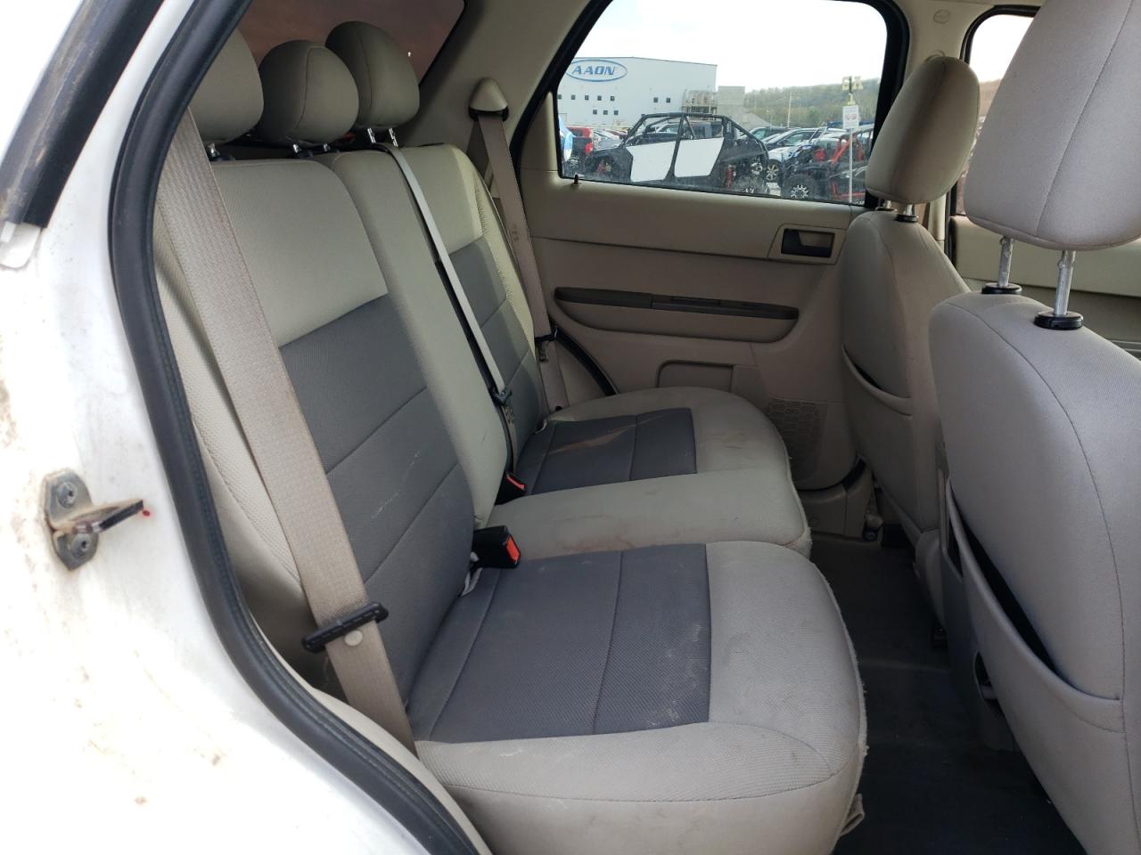 Photo 6 from auction – 2008 FORD ESCAPE XLT with VIN 1FMCU93128KC98041