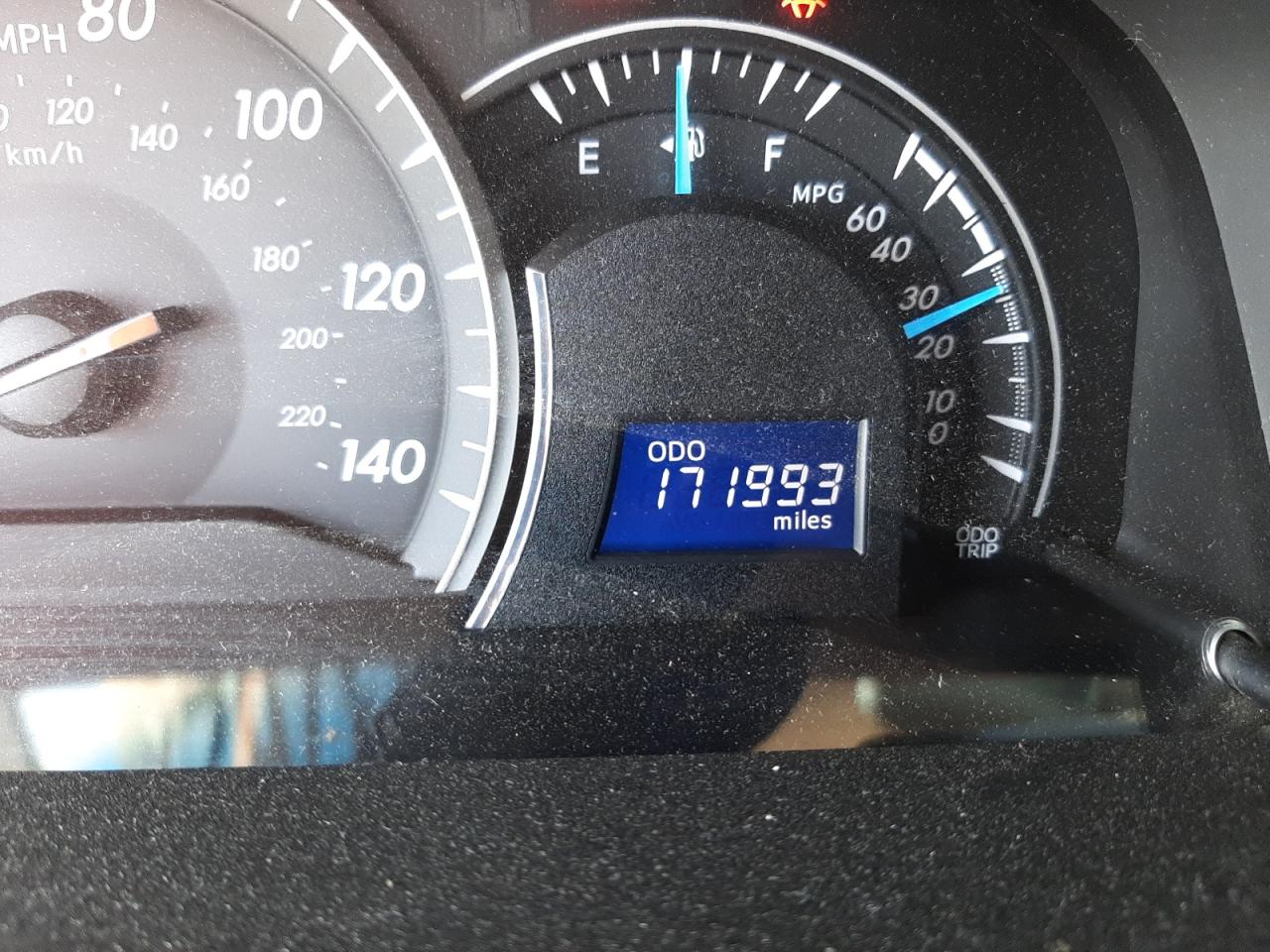 Photo 8 from auction – 2012 TOYOTA CAMRY with VIN 4T1BF1FK2CU520571