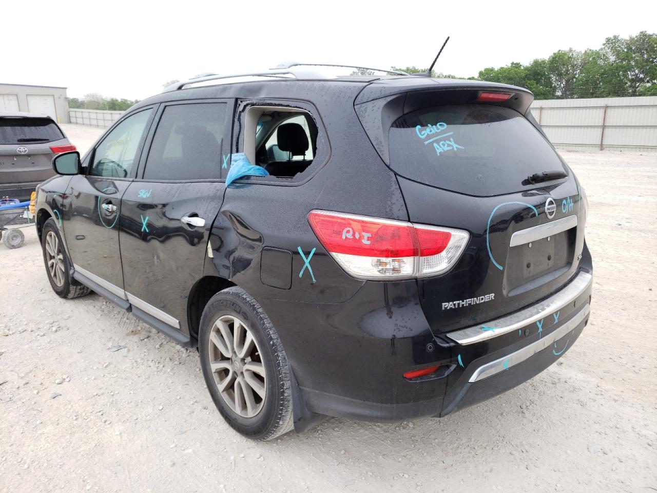 Photo 3 from auction – 2016 NISSAN PATHFINDER with VIN 5N1AR2MN0GC624039