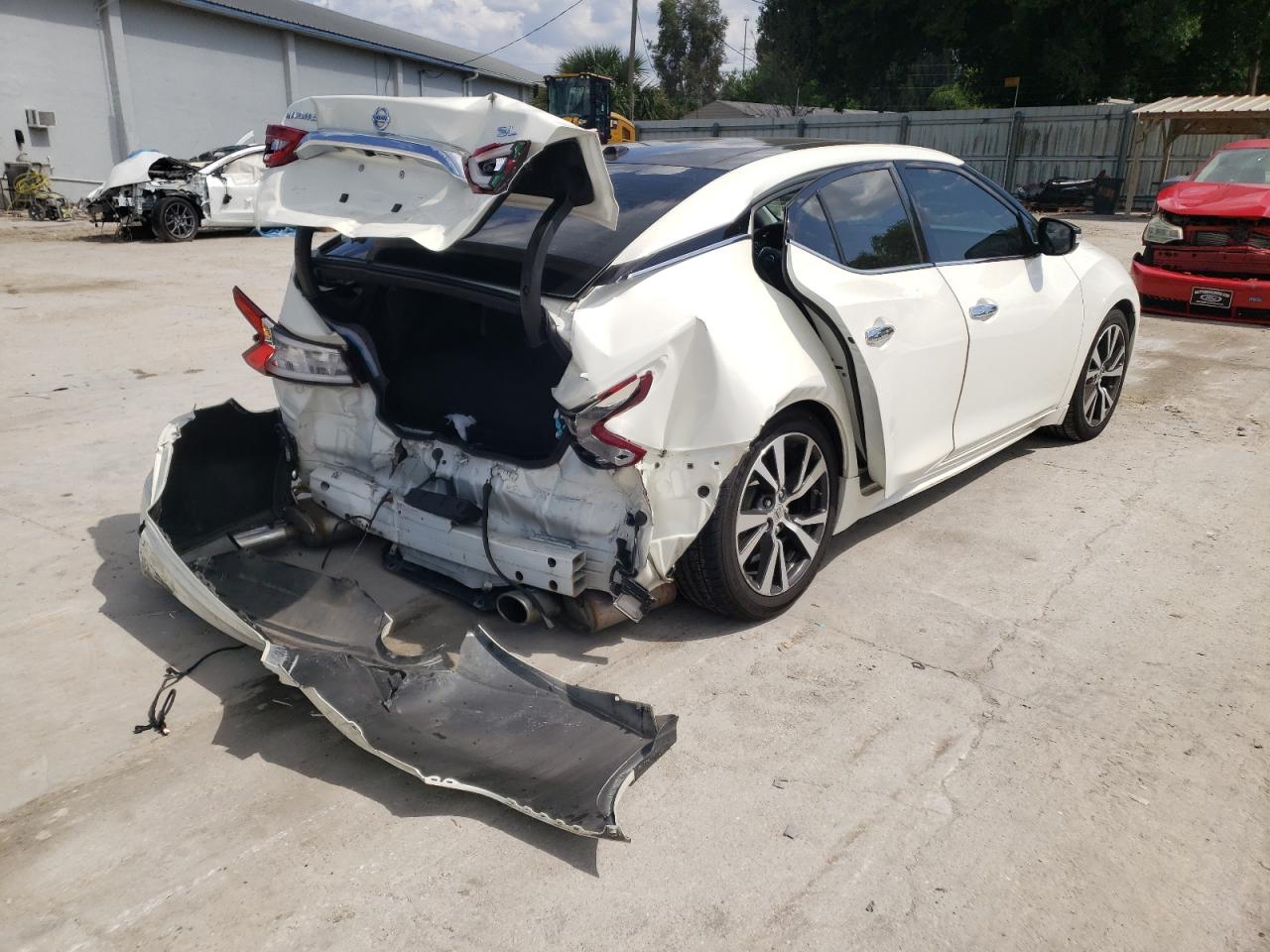 Photo 4 from auction – 2017 NISSAN MAXIMA 3.5 with VIN 1N4AA6AP2HC391846