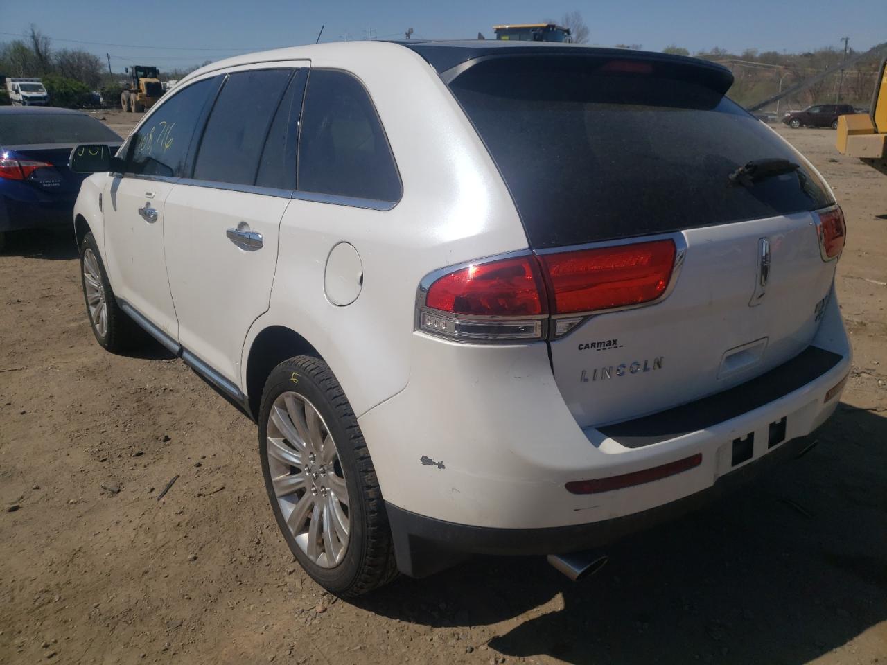 Photo 3 from auction – 2013 LINCOLN MKX with VIN 2LMDJ8JK2DBL43717