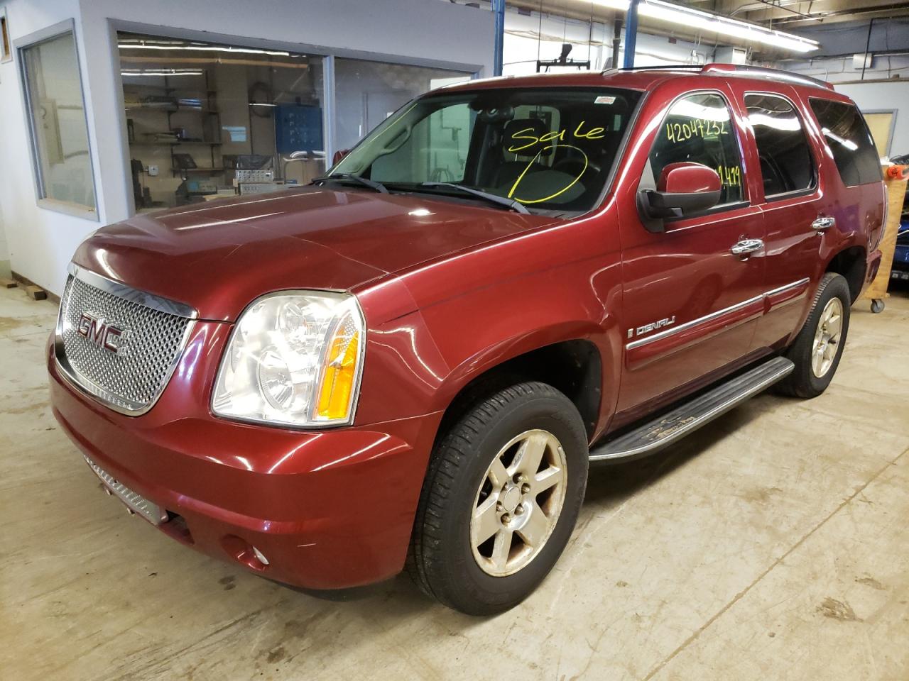 Photo 2 from auction – 2008 GMC YUKON DENA with VIN 1GKFK63828J146693