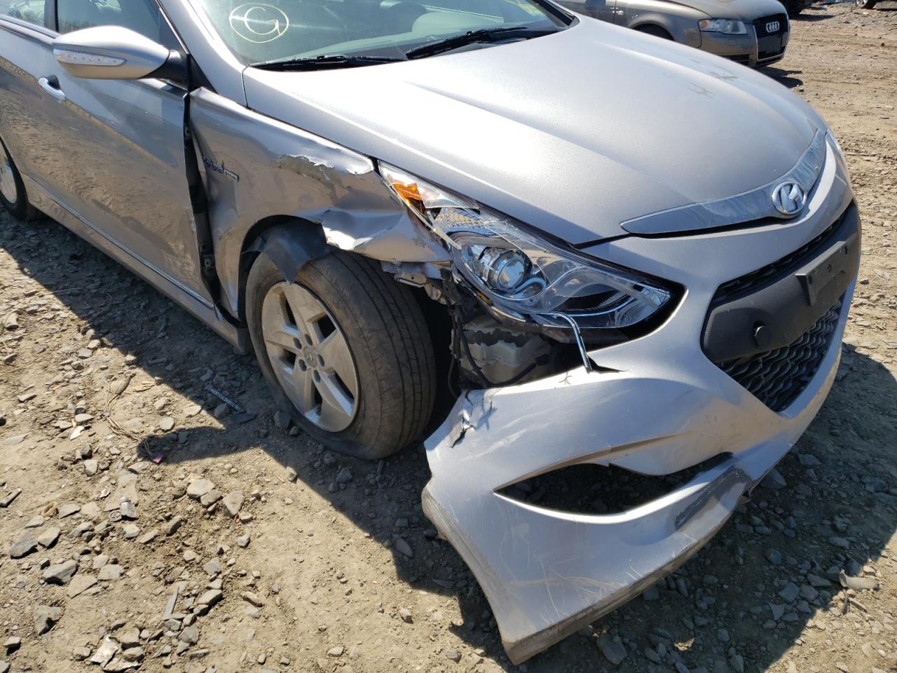 Photo 9 from auction – 2012 HYUNDAI SONATA HYB with VIN KMHEC4A41CA061213