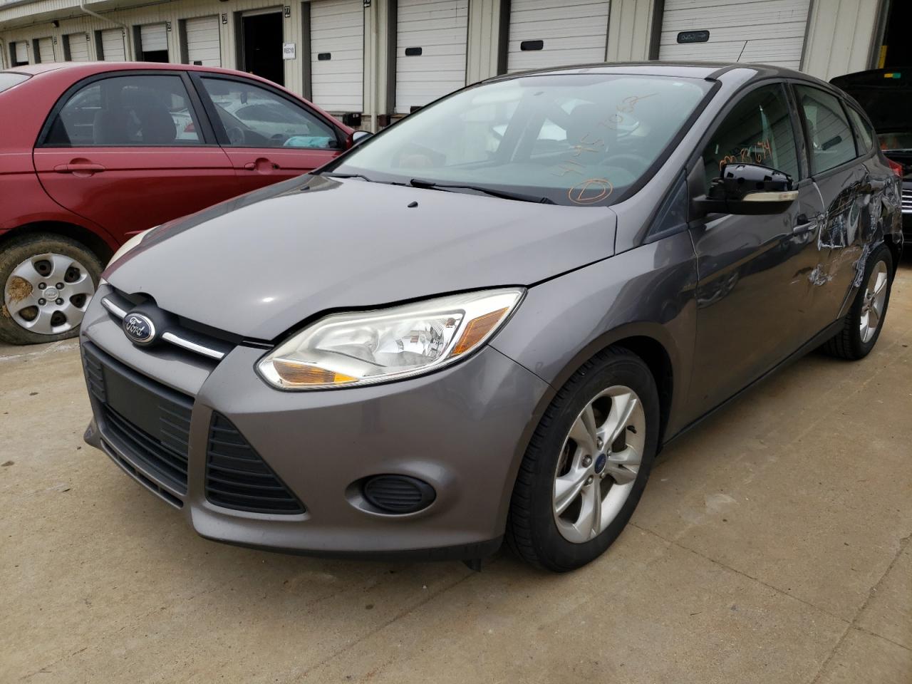 Photo 2 from auction – 2014 FORD FOCUS SE with VIN 1FADP3K24EL167289
