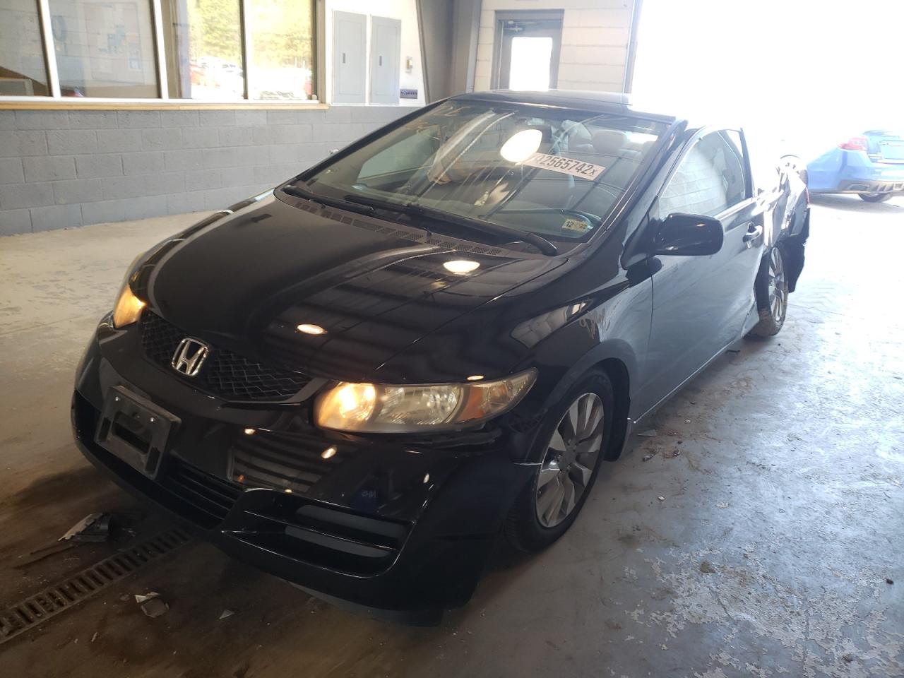 Photo 2 from auction – 2011 HONDA CIVIC EX with VIN 2HGFG1B85BH516028