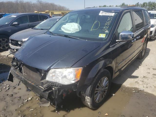 Photo 2 from auction – 2013 CHRYSLER TOWN & COU with VIN 2C4RC1CG4DR615921