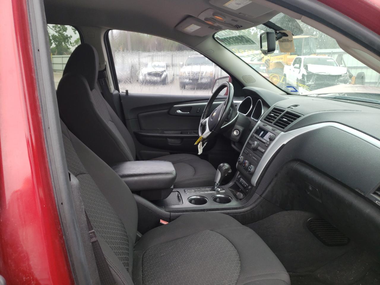 Photo 5 from auction – 2012 CHEVROLET TRAVERSE L with VIN 1GNKRGED1CJ323238