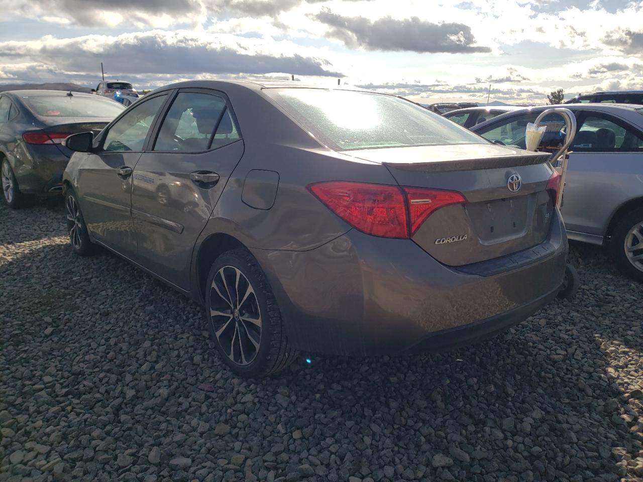 Photo 3 from auction – 2017 TOYOTA COROLLA L with VIN 2T1BURHE9HC753741