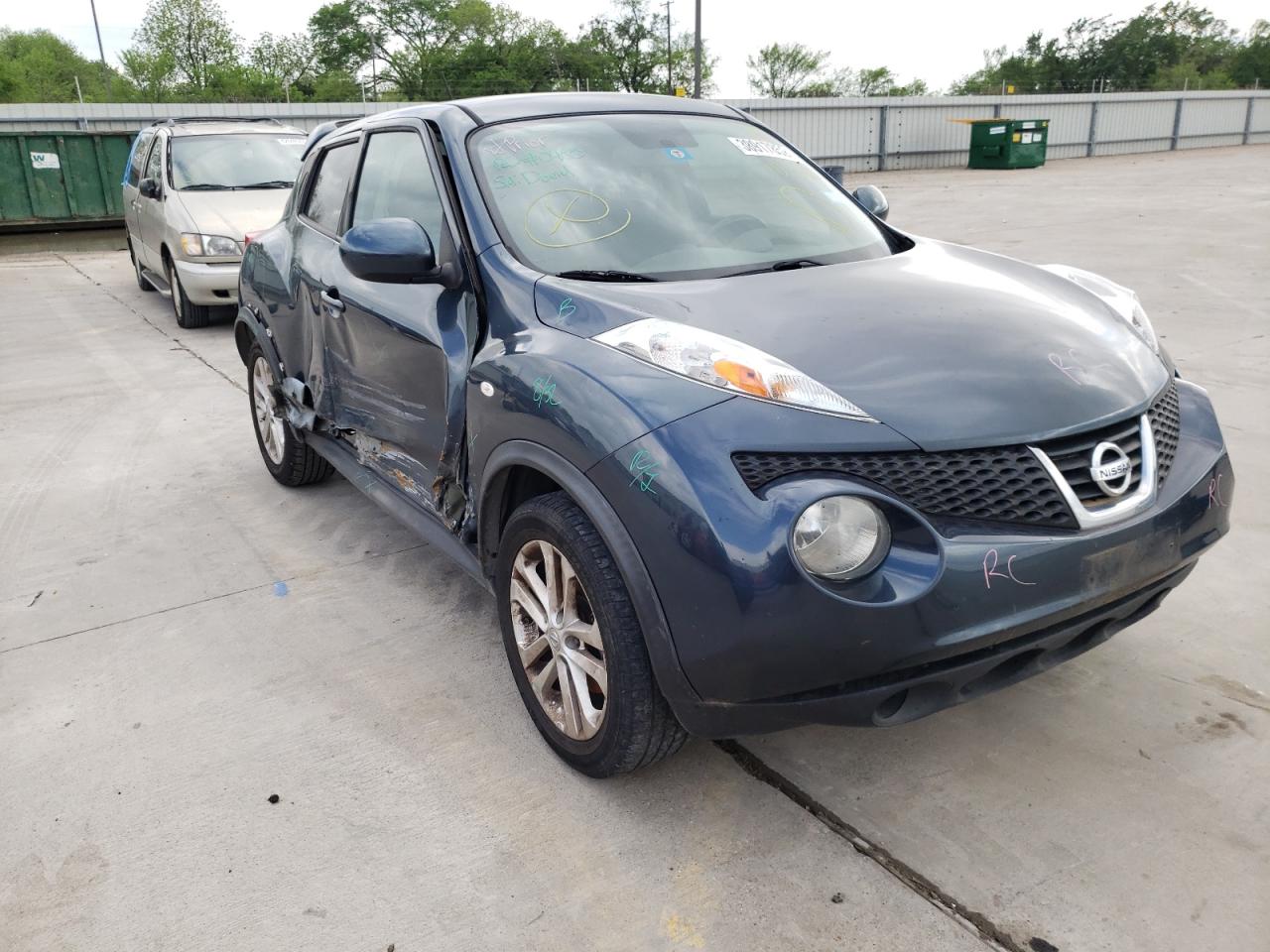 NISSAN JUKE S 2012 with VIN JN8AF5MR3CT107060 - Photo from auction