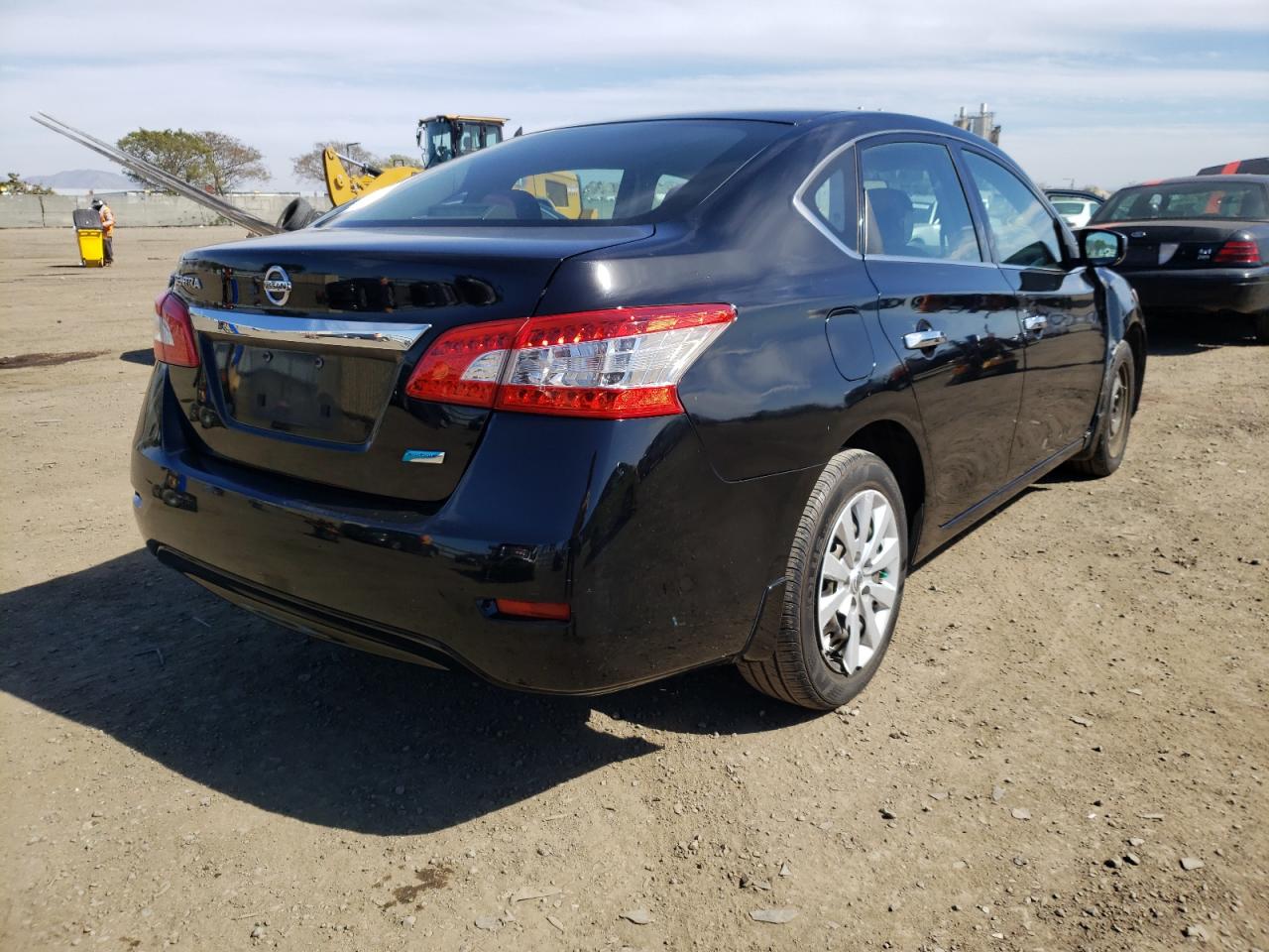 Photo 4 from auction – 2014 NISSAN SENTRA S with VIN 3N1AB7AP1EL630156