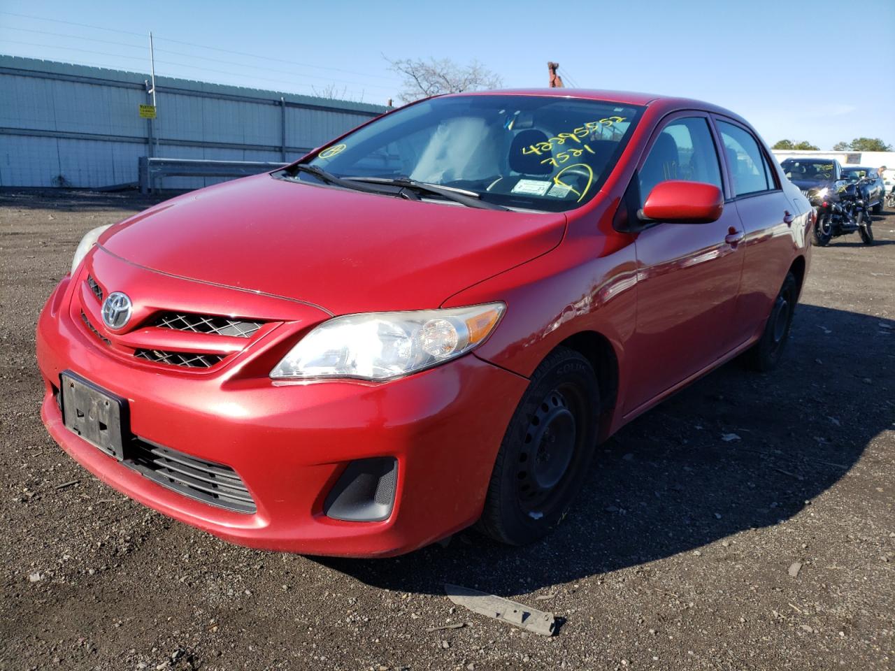 Photo 2 from auction – 2013 TOYOTA COROLLA with VIN 2T1BU4EE2DC981257