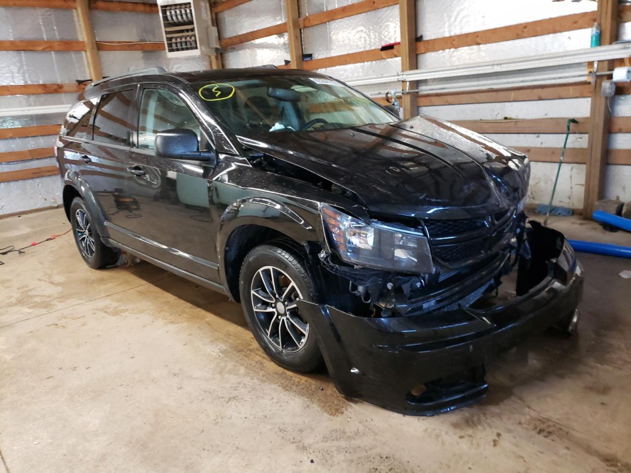 DODGE JOURNEY SE 2017 with VIN 3C4PDCAB7HT576803 - Photo from auction