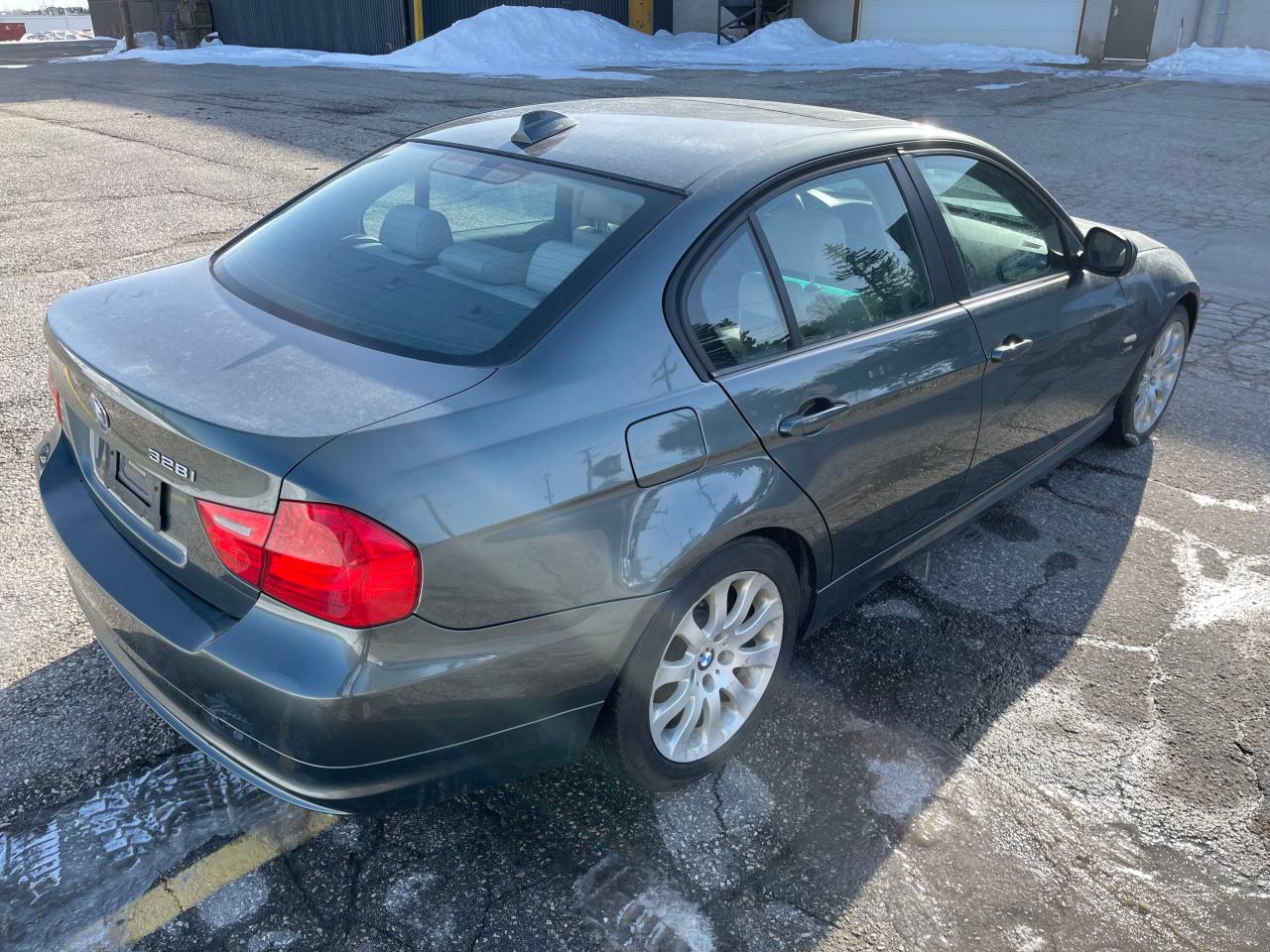 صورة رقم 4 من المزاد - 2010 BMW 328 XI مع VIN WBAPK7C58AA458290