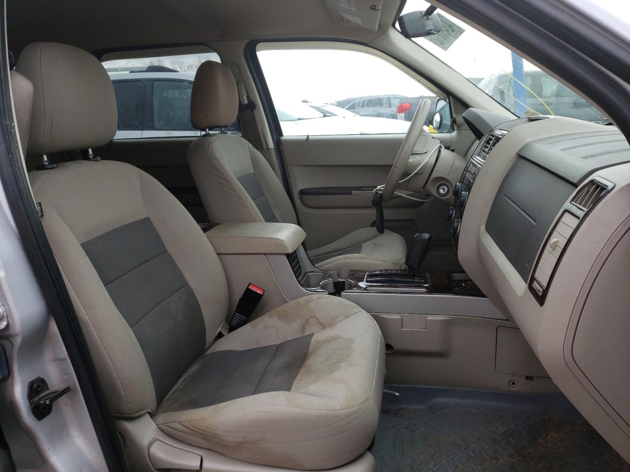 Photo 5 from auction – 2008 FORD ESCAPE XLT with VIN 1FMCU93108KA92717