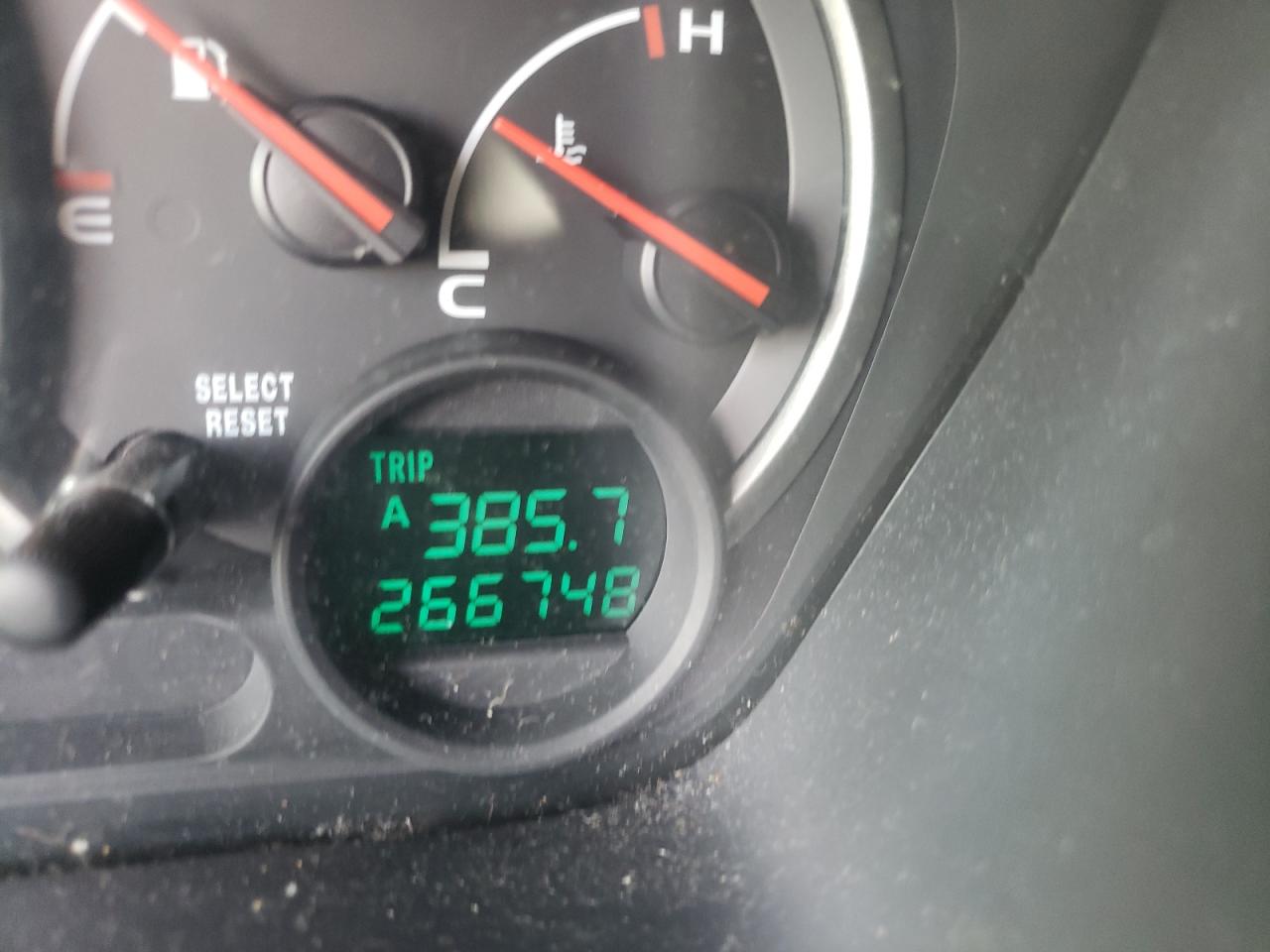 Photo 8 from auction – 2003 HONDA PILOT with VIN 2HKYF18543H598950