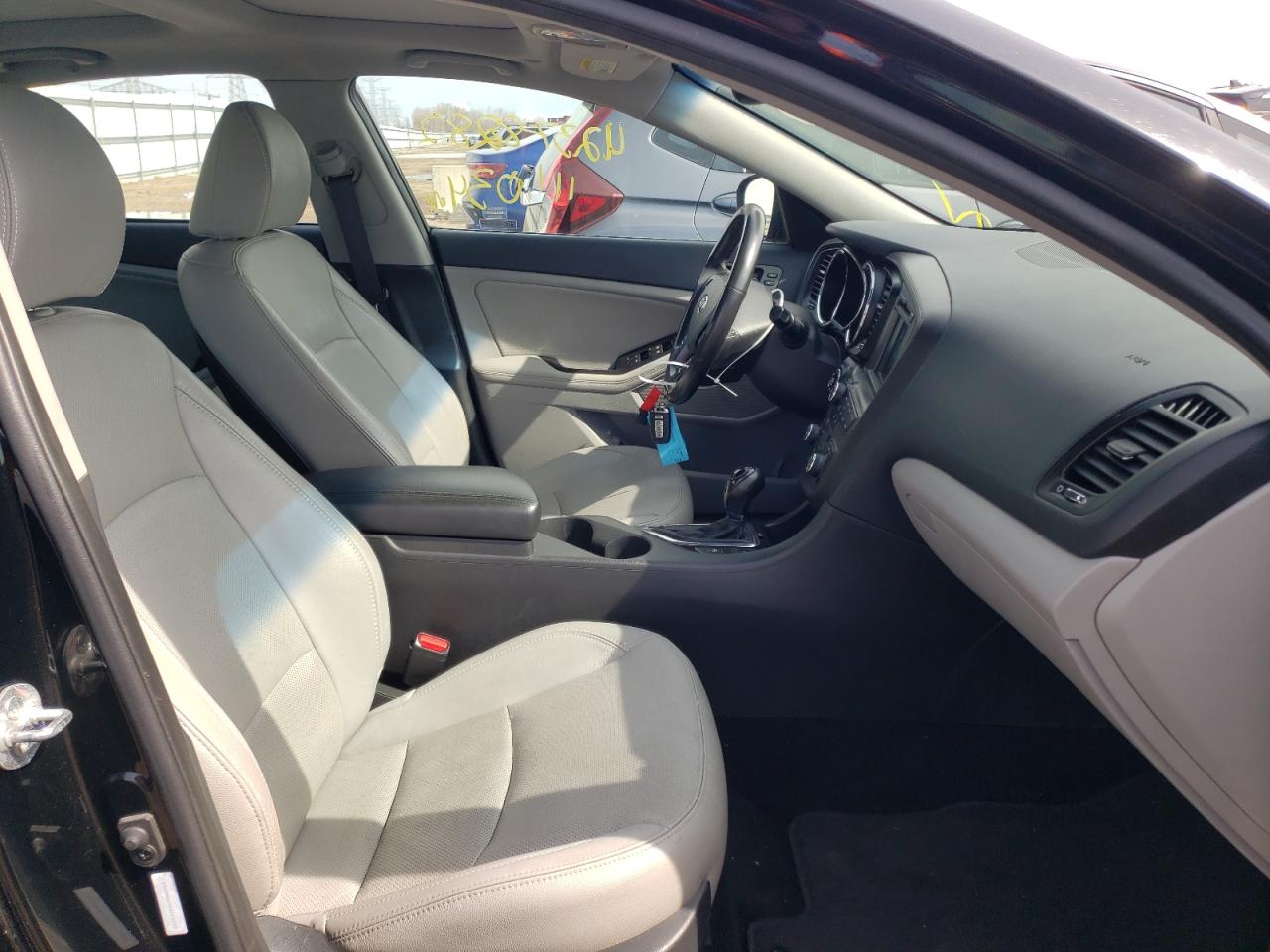 Photo 5 from auction – 2012 KIA OPTIMA EX with VIN 5XXGN4A69CG015559