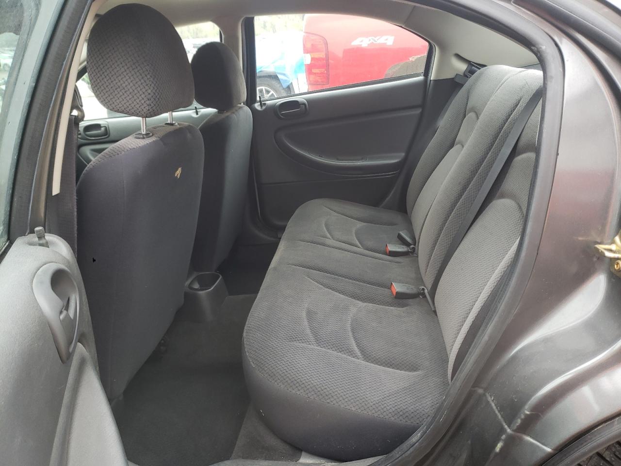 Photo 6 from auction – 2005 DODGE STRATUS SX with VIN 1B3EL46R65N582434
