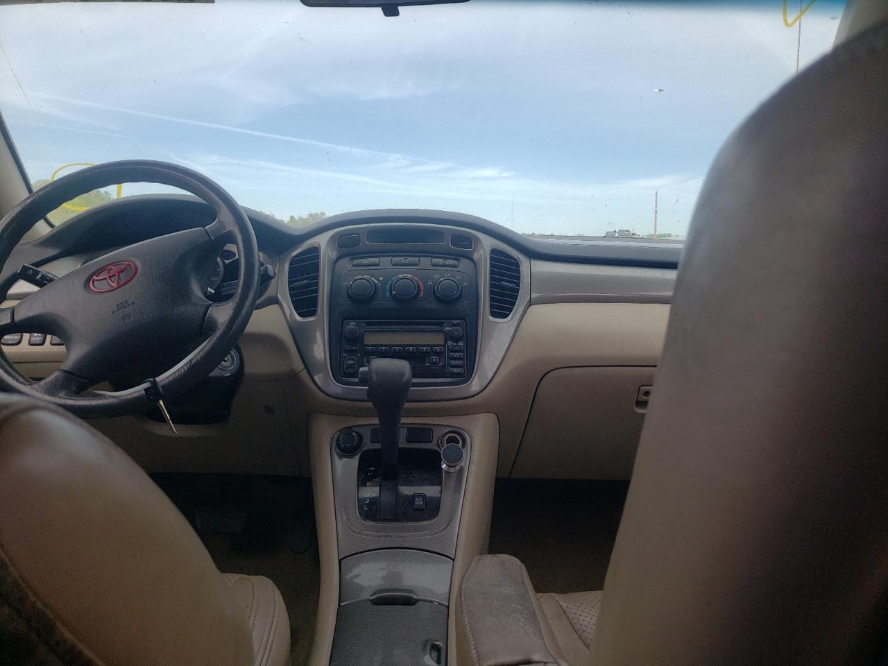 Photo 9 from auction – 2002 TOYOTA HIGHLANDER with VIN JTEGF21A120029005