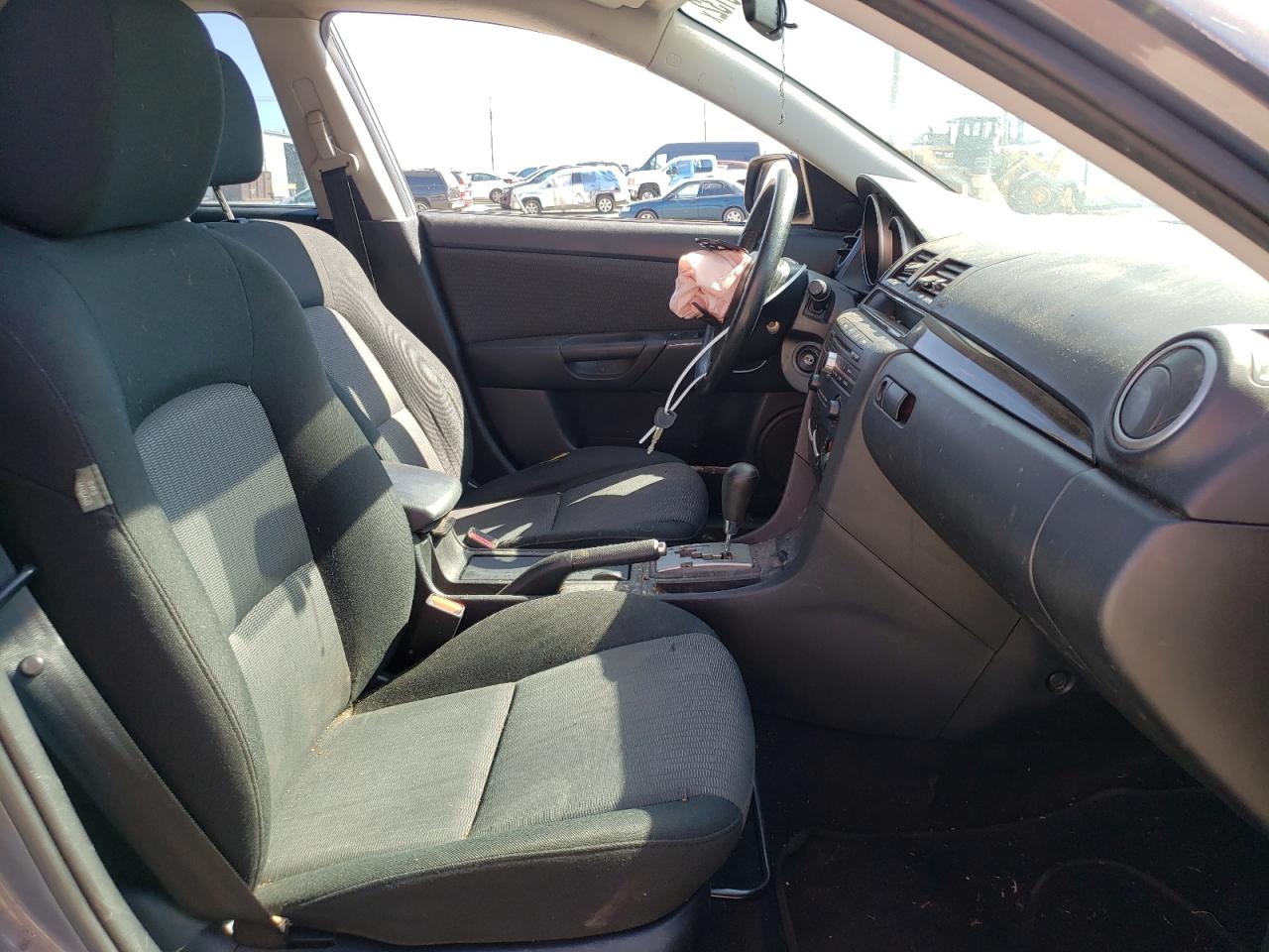 Photo 5 from auction – 2008 MAZDA 3 I with VIN JM1BK32F781810821