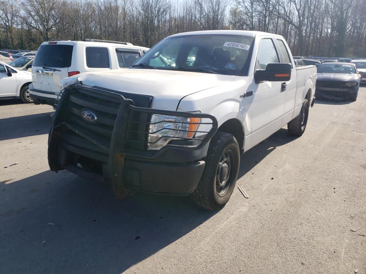 Photo 2 from auction – 2011 FORD F150 SUPER with VIN 1FTEX1CM8BFB80155