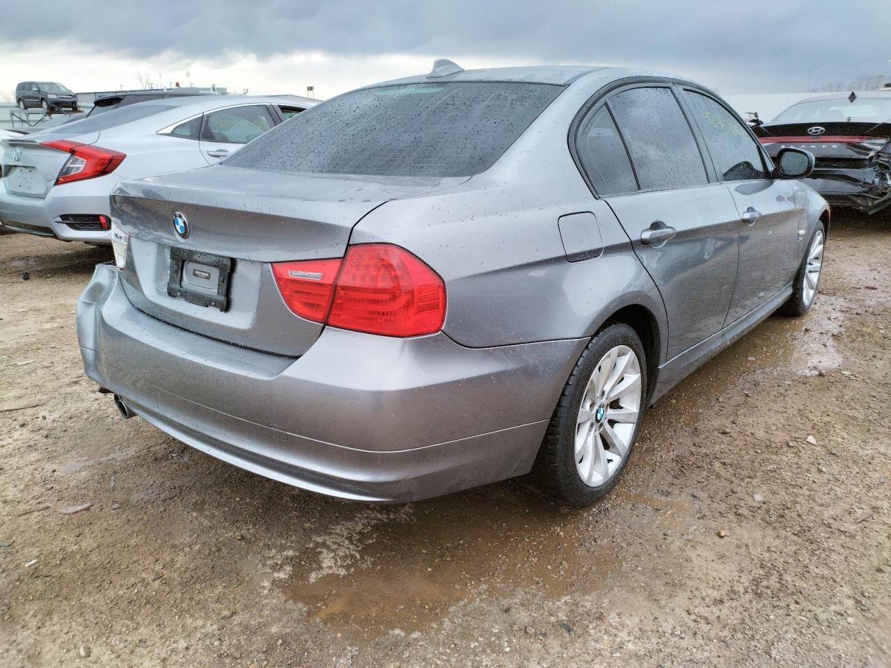 Photo 4 from auction – 2011 BMW 328 XI with VIN WBAPK7C59BF195621