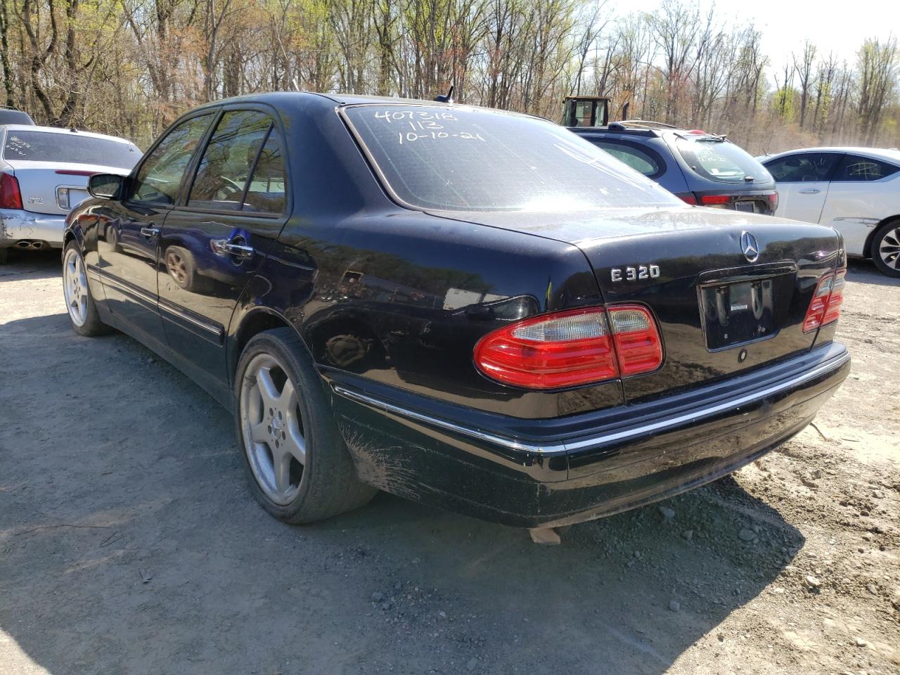 Photo 3 from auction – 2001 MERCEDES-BENZ E 320 with VIN WDBJF65J51B277626