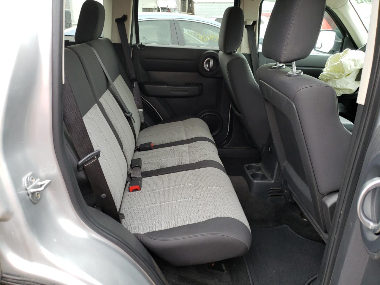 Photo 6 from auction – 2008 DODGE NITRO SXT with VIN 1D8GU28K98W270925