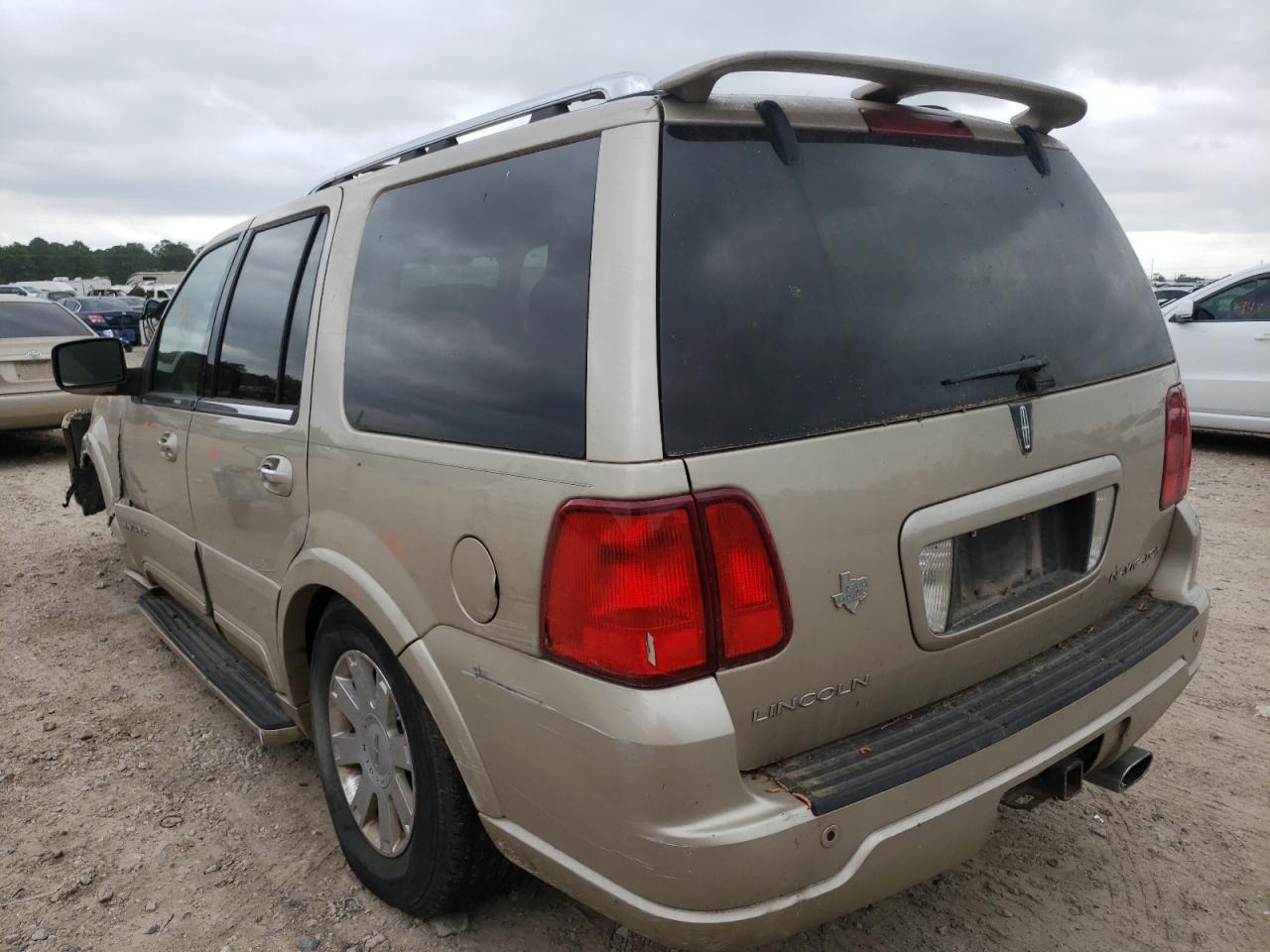 Photo 3 from auction – 2004 LINCOLN NAVIGATOR with VIN 5LMFU27R54LJ31307
