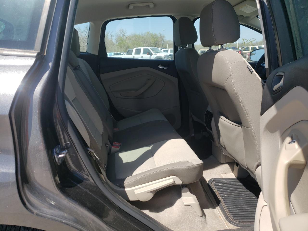 Photo 6 from auction – 2015 FORD C-MAX SE with VIN 1FADP5AU0FL100527