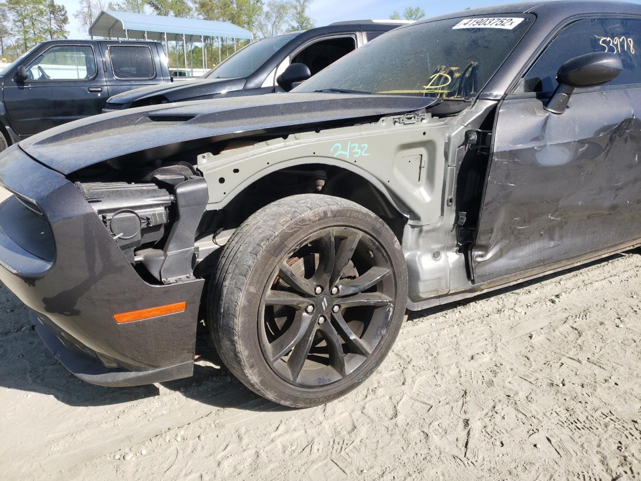 Photo 9 from auction – 2017 DODGE CHALLENGER with VIN 2C3CDZAG1HH574023