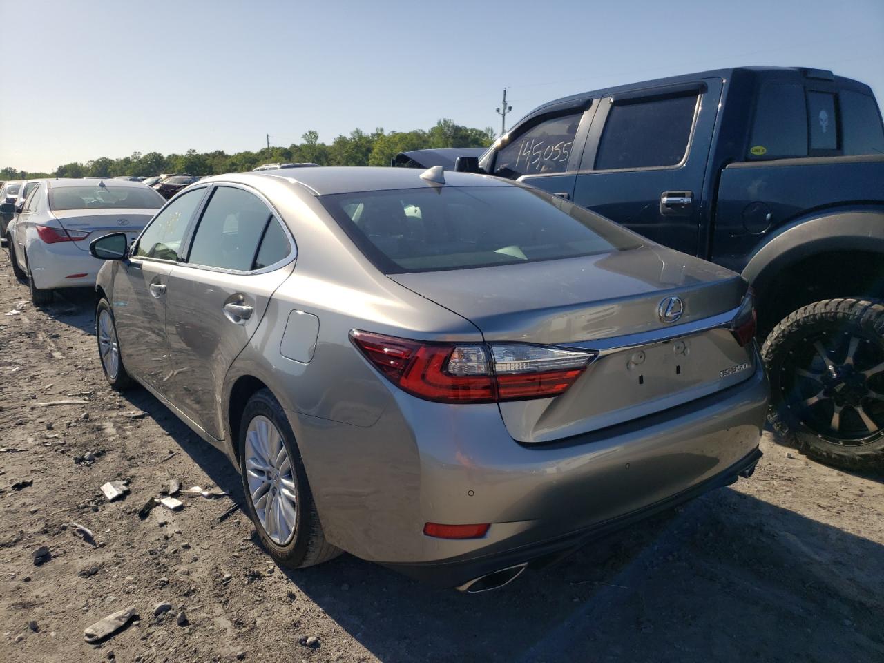 Photo 3 from auction – 2017 LEXUS ES 350 with VIN 58ABK1GG8HU069555