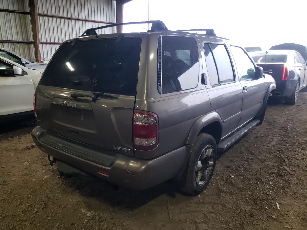 Photo 4 from auction – 2001 NISSAN PATHFINDER with VIN JN8DR07X11W511066