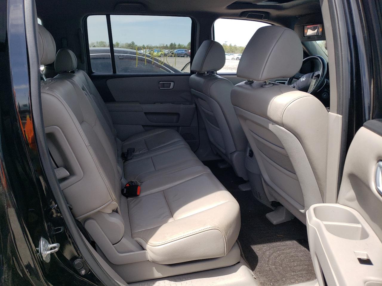 Photo 6 from auction – 2011 HONDA PILOT EXLN with VIN 5FNYF4H70BB032834