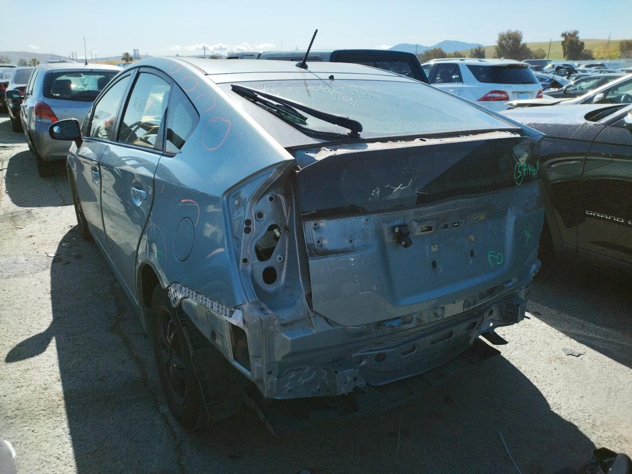 Photo 3 from auction – 2015 TOYOTA PRIUS with VIN JTDKN3DU3F1962613