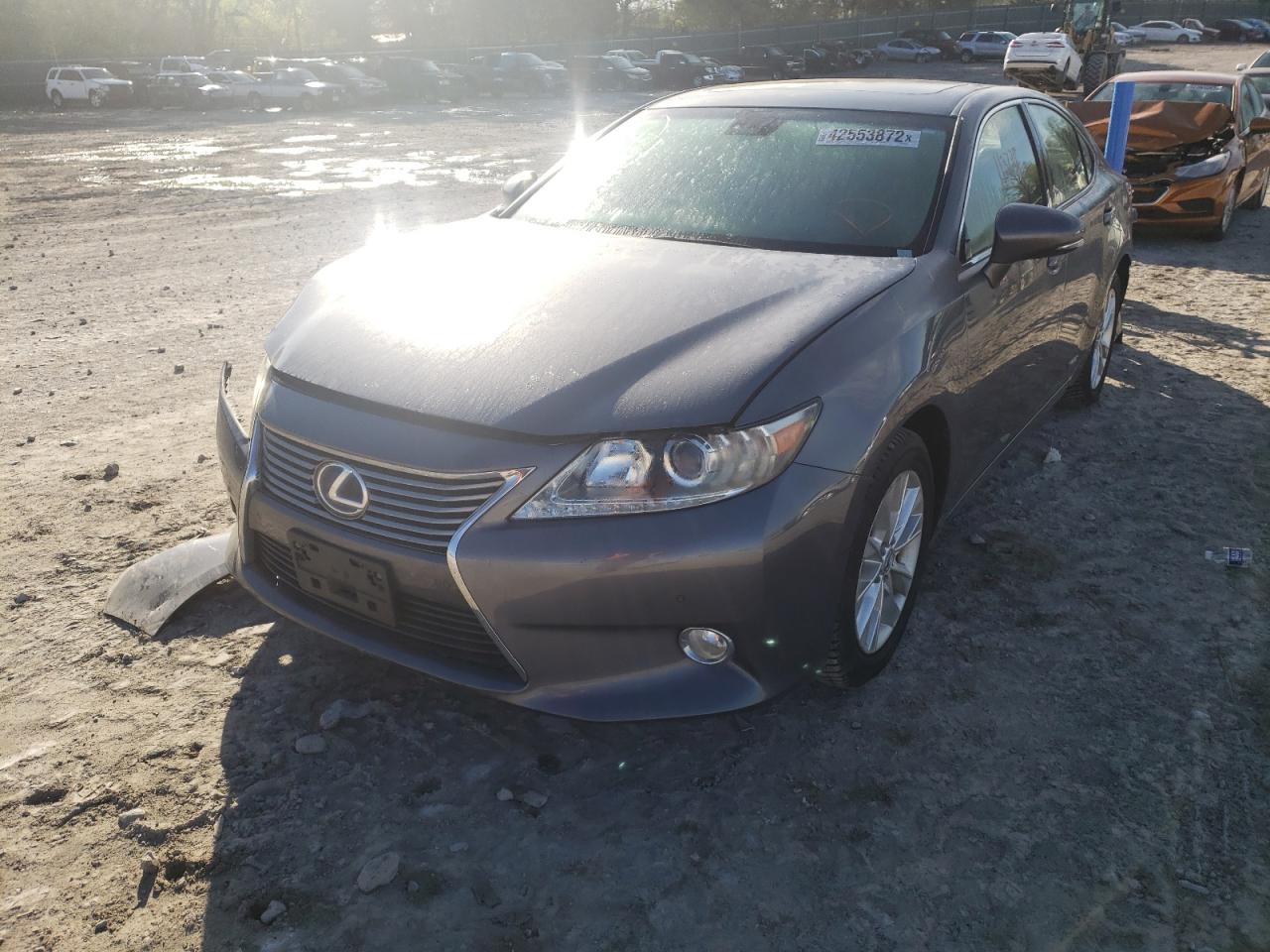 Photo 2 from auction – 2013 LEXUS ES 300H with VIN JTHBW1GGXD2038165
