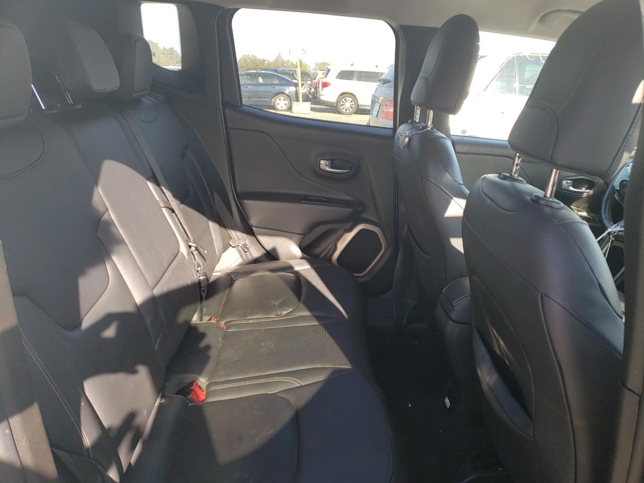 Photo 6 from auction – 2017 JEEP RENEGADE L with VIN ZACCJBDB4HPE49611